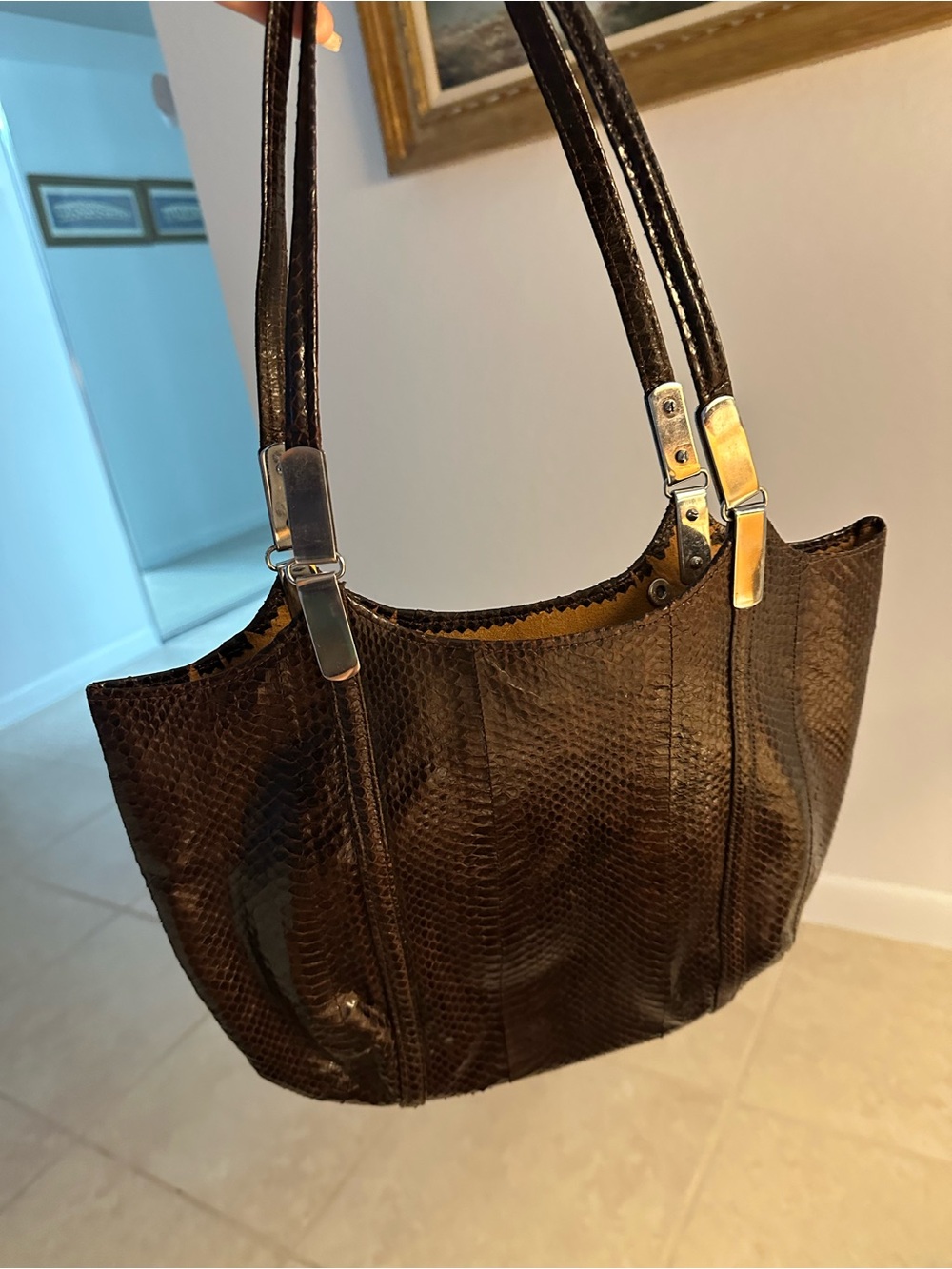 Classic Women's Brown Snake-Texture Shoulder Bag